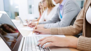 Дети в ЕС не смогут пользоваться соцсетями без согласия родителей