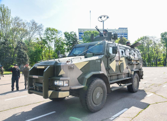 Как прошёл Первомай в оккупированном Симферополе и украинской демократичной Одессе. Как прошёл Первомай в оккупированном Симферополе и украинской демократичной Одессе.