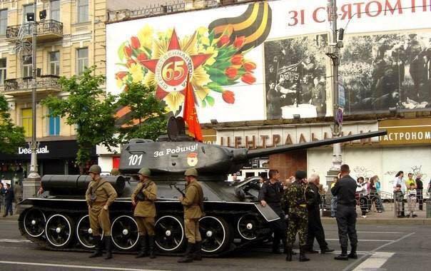 Украина. Киев. Ровно 6 лет назад Украина. Киев. Ровно 6 лет назад