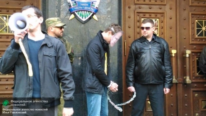 Украинская оппозиция требует публичного расследования провокаций 9 мая Украинская оппозиция требует публичного расследования провокаций 9 мая