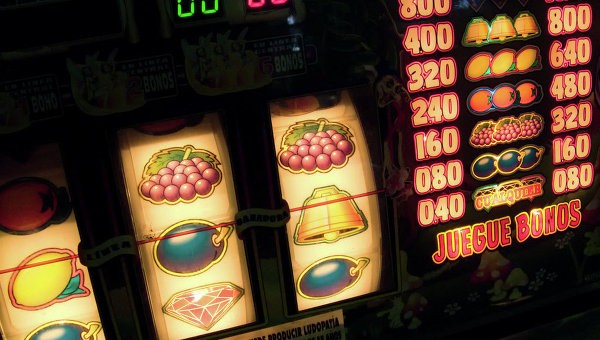 Посетителей онлайн-казино предлагают штрафовать на 20 тыс. рублей Посетителей онлайн-казино предлагают штрафовать на 20 тыс. рублей