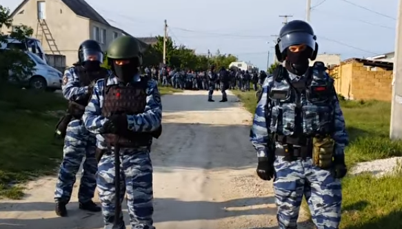 Российские силовики проводят обыски в ресторане зампреда меджлиса