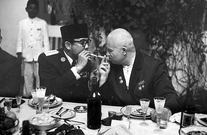 Великий кукурузник и хитрый геноцид русов Великий кукурузник и хитрый геноцид русов