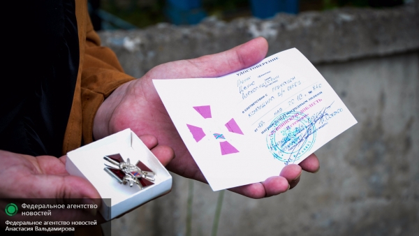 В «Бессмертном полку» шагают бойцы Новороссии В «Бессмертном полку» шагают бойцы Новороссии