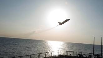 ВМС США опубликовали новое видео с пролетом Су-24 над эсминцем Donald Cook