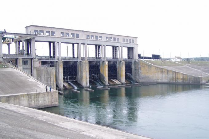 Швейцарский МИД сообщает: гумконвой прибыл в ДНР Швейцарский МИД сообщает: гумконвой прибыл в ДНР