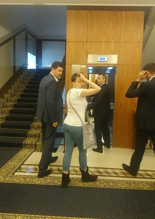 Свинья для Порошенко: в Киеве заподозрили, что Путин отделавшись от Савченко лишил президента Украины козырей Свинья для Порошенко: в Киеве заподозрили, что Путин отделавшись от Савченко лишил президента Украины козырей