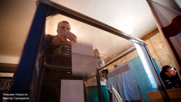 Порошенко рассказал об условиях проведения выборов в Донбассе Порошенко рассказал об условиях проведения выборов в Донбассе