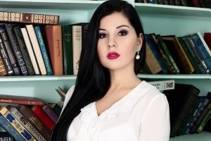 Крымская татарка создала организацию за признание российского полуострова