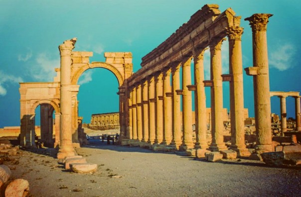 Сирийский министр: Турция помогает боевикам вывозить исторические ценности