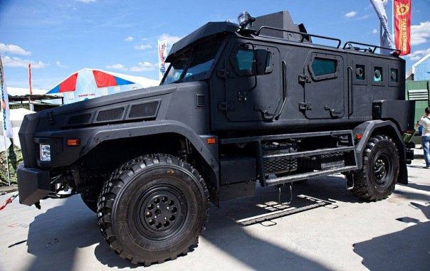 МВД России закупает два первых бронеавтомобиля «Патруль» МВД России закупает два первых бронеавтомобиля «Патруль»