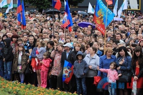 ЛНР празднует вторую годовщину независимости ЛНР празднует вторую годовщину независимости