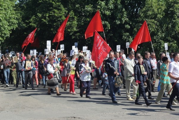 Изюм, Харьковская область. День Победы. Сказать, что я поражен… Изюм, Харьковская область. День Победы. Сказать, что я поражен…