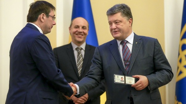 Ростислав Ищенко: Сначала МВД, теперь генпрокуратура — Луценко умеет только разрушать Ростислав Ищенко: Сначала МВД, теперь генпрокуратура — Луценко умеет только разрушать