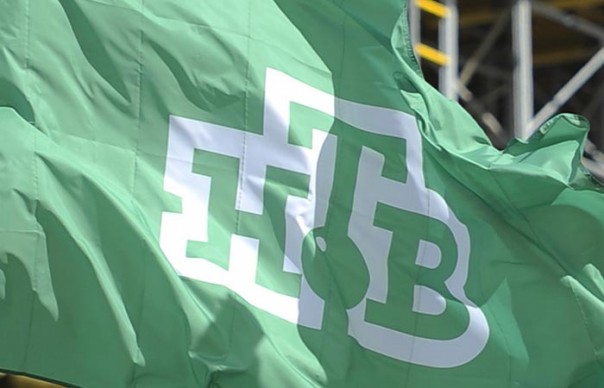 Съемочная группа телеканала НТВ попала под обстрел в Донбассе