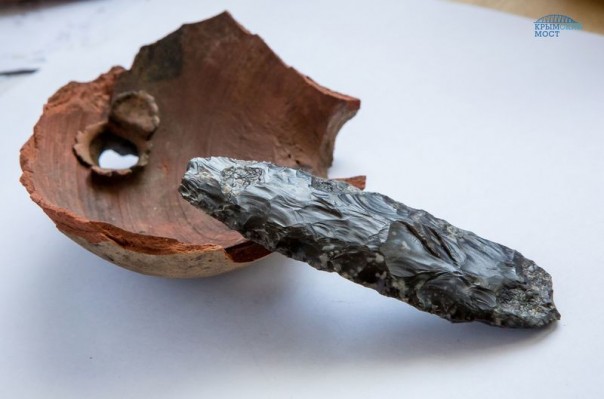 Археологи нашли клад из испанских серебряных монет XVII века на месте будущего автоподхода к Крымскому мосту (ФОТО) Археологи нашли клад из испанских серебряных монет XVII века на месте будущего автоподхода к Крымскому мосту (ФОТО)