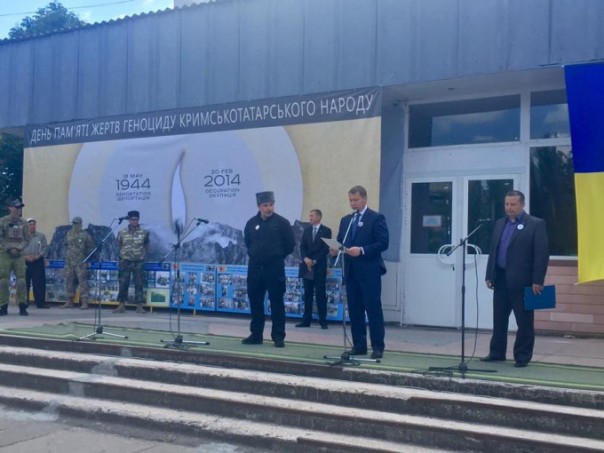 Ислямов с меджлисовцами бузит на границе с Крымом