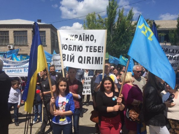 Ислямов с меджлисовцами бузит на границе с Крымом