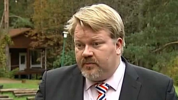 Порошенко — военный преступник, которого ждет трибунал — Йохан Бекман