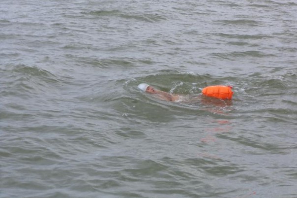 Экстремальный марафон ДНР-Россия через Таганрогский залив состоялся Экстремальный марафон ДНР-Россия через Таганрогский залив состоялся