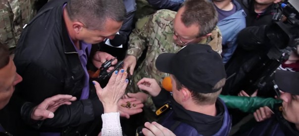 В Житомире херои АТО побили хероев Майдана В Житомире херои АТО побили хероев Майдана