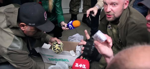 В Житомире херои АТО побили хероев Майдана В Житомире херои АТО побили хероев Майдана