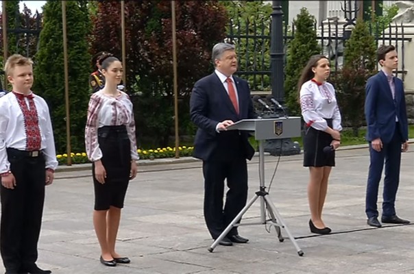 Порошенко опять победил Россию Порошенко опять победил Россию