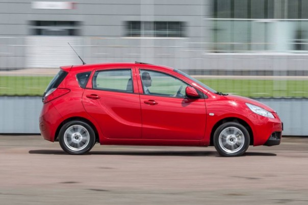 Скандал: украинский концепт-кар оказался на поверку переделанным китайским автомобилем Скандал: украинский концепт-кар оказался на поверку переделанным китайским автомобилем