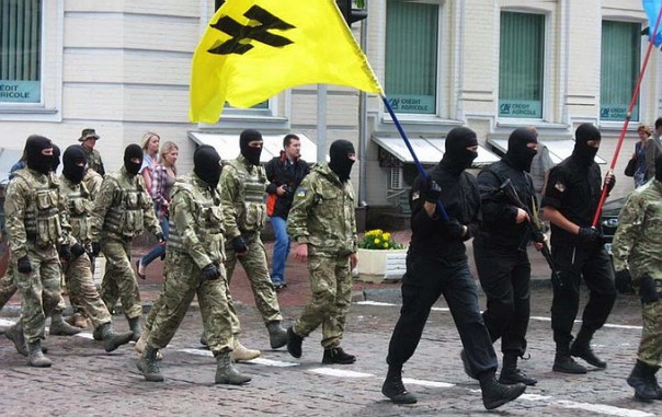 Жители "самого бандеровского края" безмерно удивились, увидев настоящее лицо "воинов света"