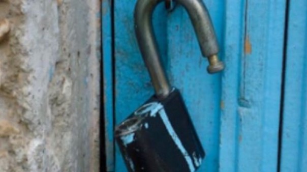 За одну ночь в херсонском городке Олешки взломали три магазина