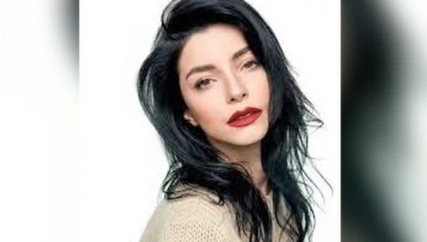 Бывшей "Мисс Турции" дали условный срок за оскорбление Эрдогана