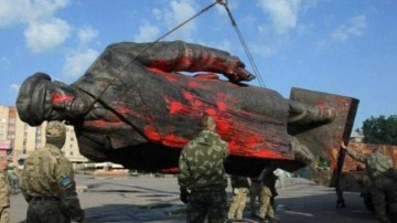 Мусорная трава на пшеничном поле. Николай Азаров