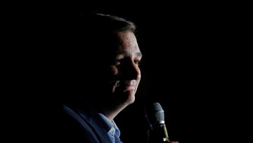 Республиканец Тед Круз вышел из борьбы за пост президента США