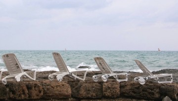 В Турции заявили, что число туристов из России в Анталье снизилось в 10 раз