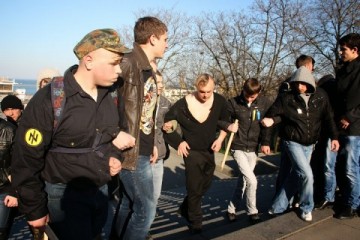 Уничтожение радикалов - первоочередная мера денацификации Украины