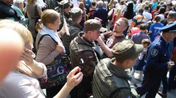 Це Европа: Украинские наци схватили пророссийского журналиста в Киеве