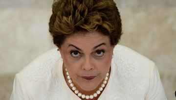 В нижней палате парламента Бразилии прекратили процесс импичмента Роуссефф