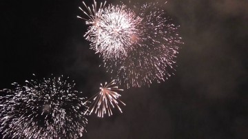 Праздничный салют в честь Дня Победы в Донецке 09.05.2016 «Панорама»