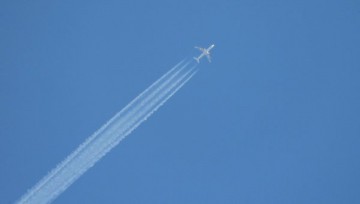 В аэропорт Австралии прибыл крупнейший в мире транспортный самолет