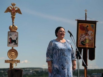 Глава дома Романовых с цесаревичем прибыла в Крым