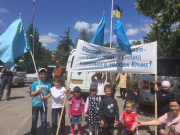 Ислямов с меджлисовцами бузит на границе с Крымом