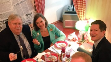 “Гідність” и пельмени со справкой. Алексей Куракин