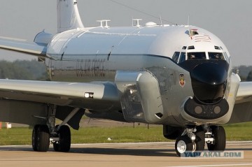 Американский самолет-шпион создал опасность для пассажирских лайнеров