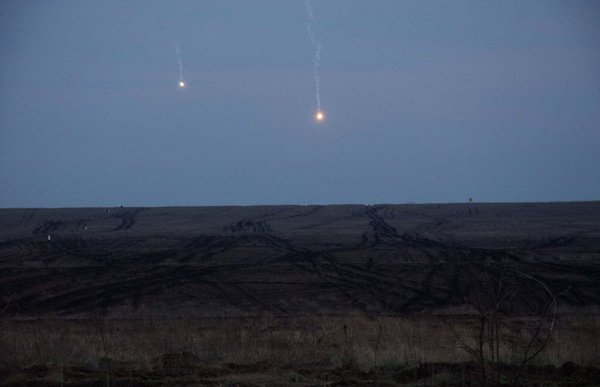 Сводка от МО ДНР 1 июня 2016 года. ВСУ попали под обстрел «нацбатов» при попытке отступления под Авдеевкой, потери составили 14 человек Сводка от МО ДНР 1 июня 2016 года. ВСУ попали под обстрел «нацбатов» при попытке отступления под Авдеевкой, потери составили 14 человек