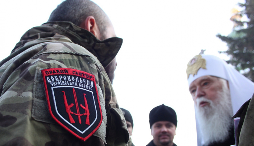 По приказу «киевского дьявола» «Правый сектор» уничтожает церкви По приказу «киевского дьявола» «Правый сектор» уничтожает церкви