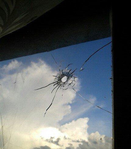 Сводка от МО ДНР 15 июня 2016 года. Укрофашисты за сутки обстреляли территорию ДНР, повреждено 16 домов и газопровод Сводка от МО ДНР 15 июня 2016 года. Укрофашисты за сутки обстреляли территорию ДНР, повреждено 16 домов и газопровод