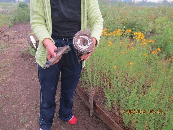 Сводка от МО ДНР 15 июня 2016 года. Укрофашисты за сутки обстреляли территорию ДНР, повреждено 16 домов и газопровод Сводка от МО ДНР 15 июня 2016 года. Укрофашисты за сутки обстреляли территорию ДНР, повреждено 16 домов и газопровод