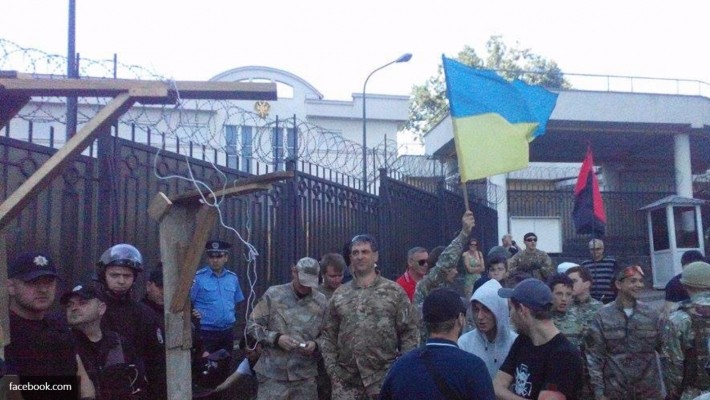 Силовики выбивают у Одесского облсовета деньги за обстрелы в Донбассе