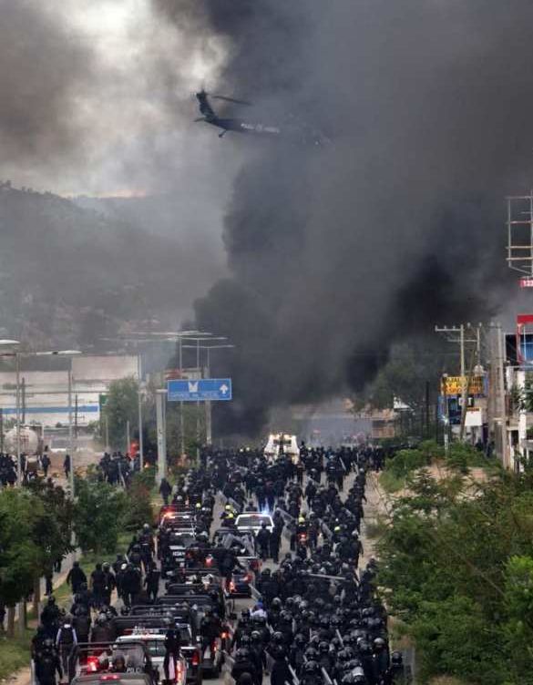 Власти Мексики расстреляли забастовку учителей: множество убитых и раненых — США, СМИ и правозащитники молчат Власти Мексики расстреляли забастовку учителей: множество убитых и раненых — США, СМИ и правозащитники молчат