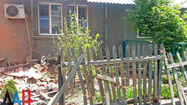 Сводка от МО ДНР 3 июня 2016 года. Укрофашисты за неделю более 2300 раз обстреляли прифронтовые районы ДНР Сводка от МО ДНР 3 июня 2016 года. Укрофашисты за неделю более 2300 раз обстреляли прифронтовые районы ДНР